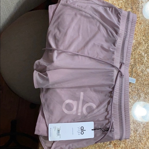 ALO Yoga Pants - Alo yoga Ambience short - style W6126RG